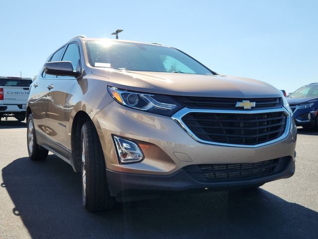 2018 Chevrolet Equinox LT photo 3