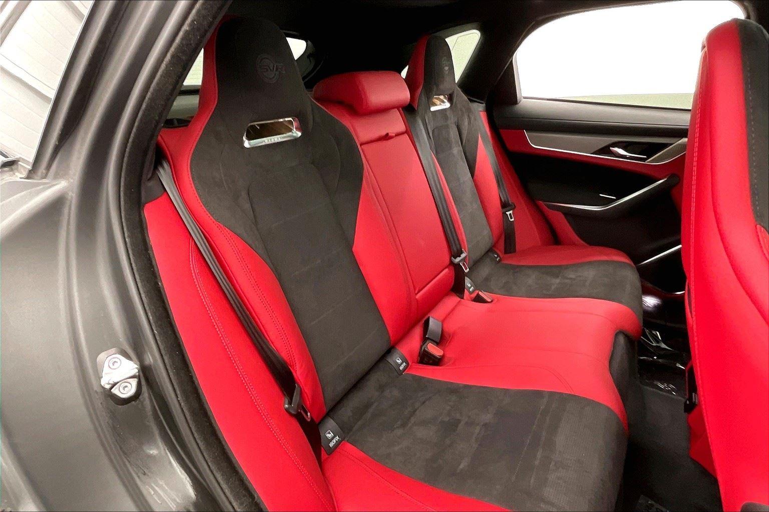 2023 Jaguar F-PACE SVR photo 14