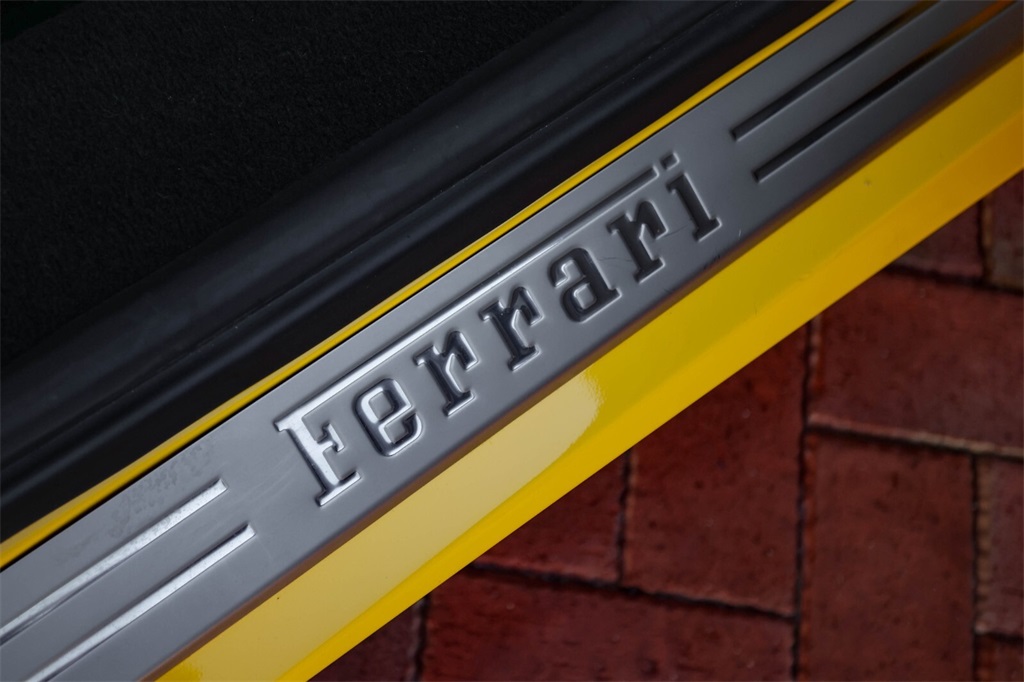 2016 Ferrari 488 GTB photo 41
