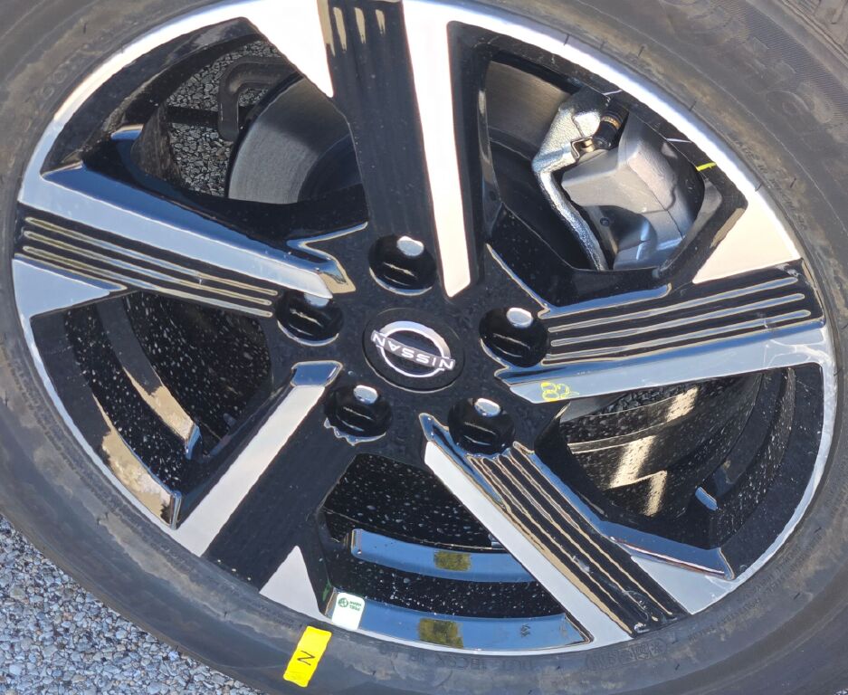 2025 Nissan Sentra SV photo 11
