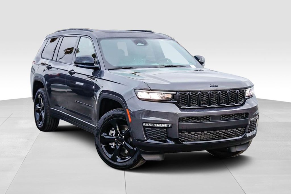 2025 Jeep Grand Cherokee Limited photo 2