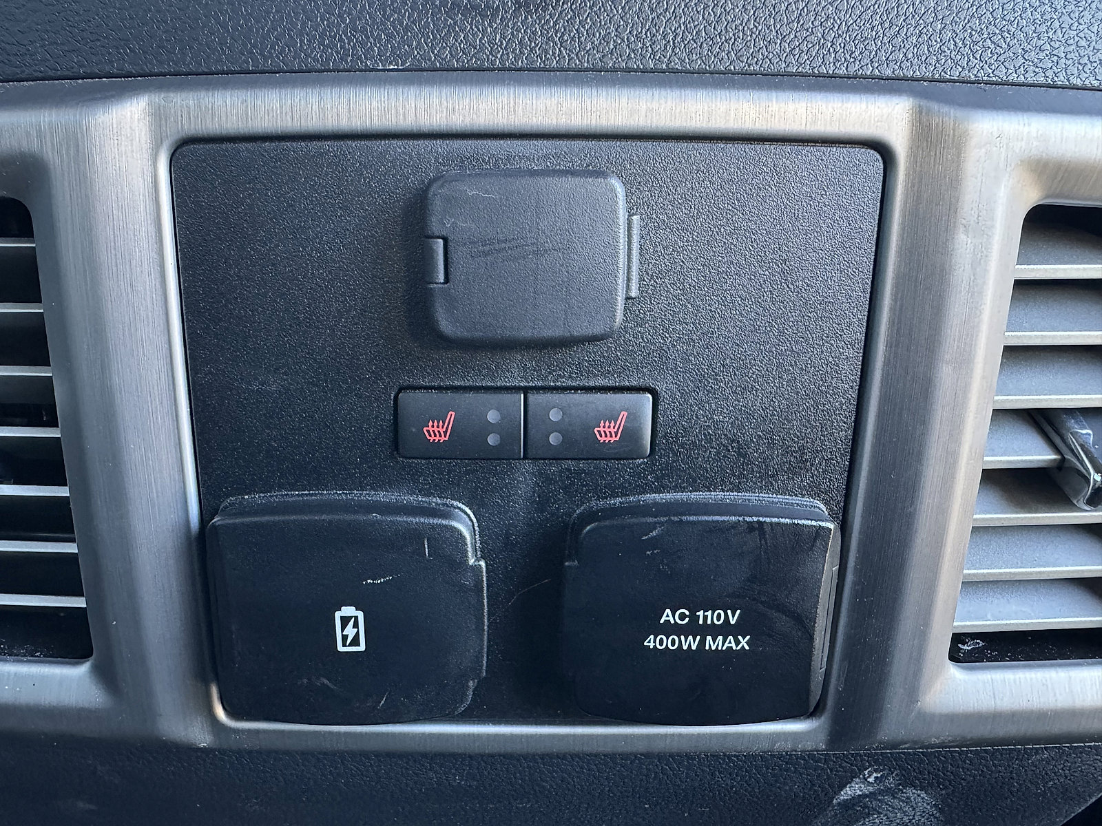 2020 Ford F-150 Platinum photo 16