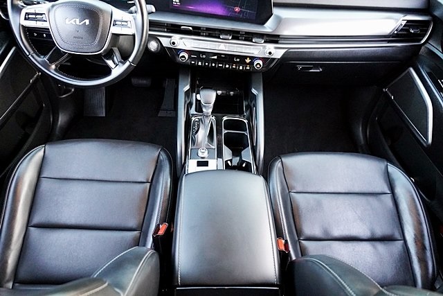 2024 Kia Telluride LX photo 17