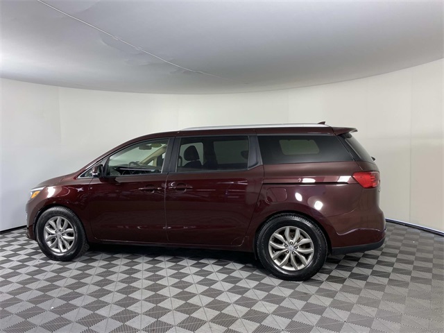 2019 Kia Sedona EX photo 4