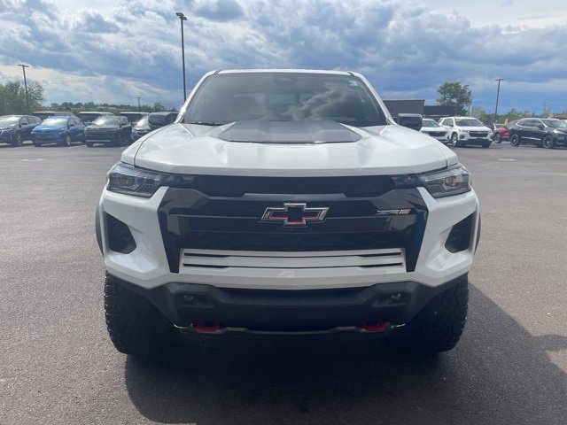 2026 Chevrolet Colorado ZR2 photo 2