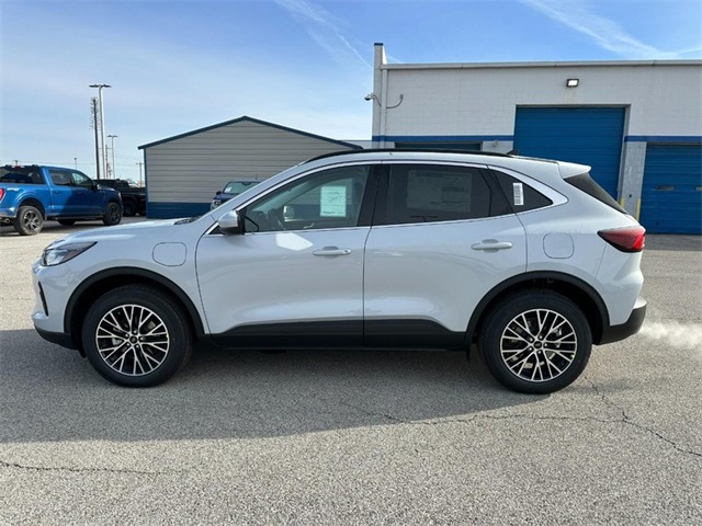 2025 Ford Escape Plug-In Hybrid photo 2