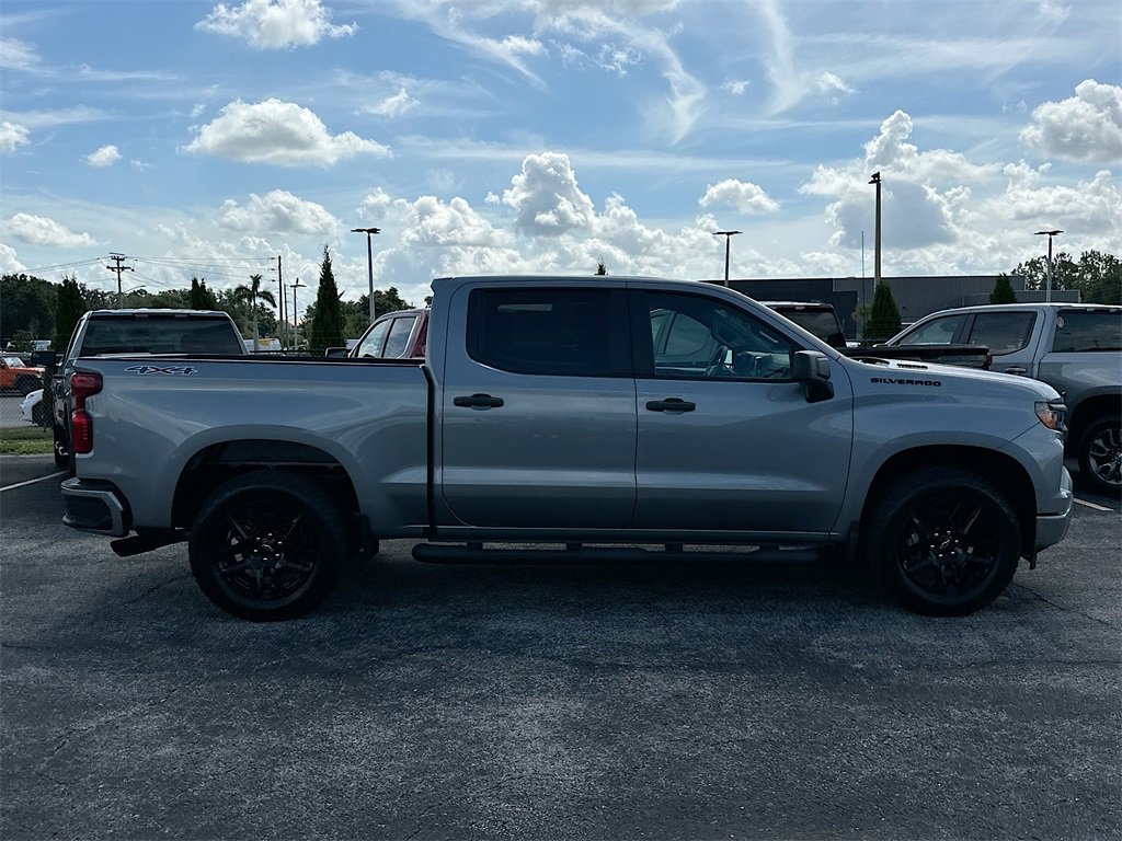 2025 Chevrolet Silverado 1500 Custom photo 3
