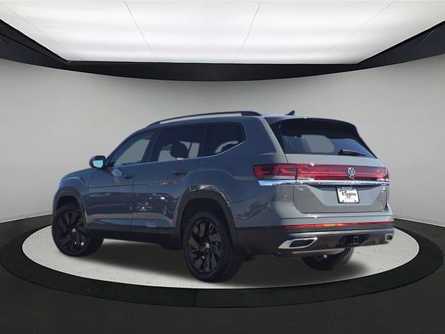 2025 Volkswagen Atlas SE Technology photo 3