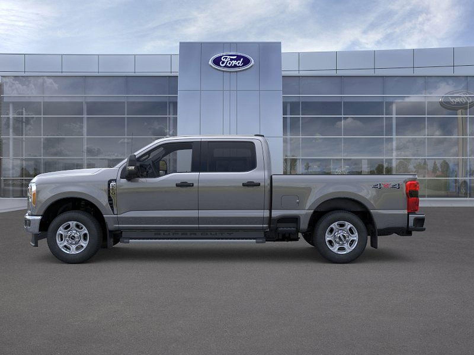 2026 Ford F-250 XLT photo 2