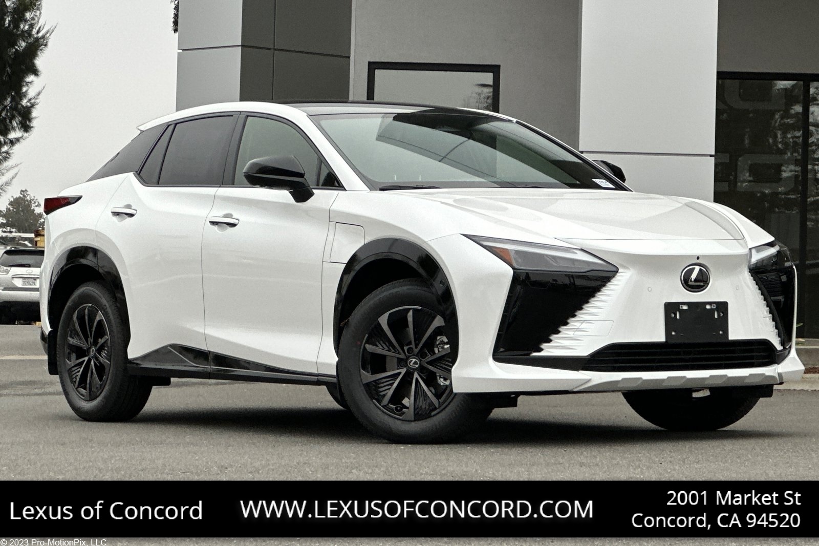 2026 Lexus RZ 350e Signature's photo