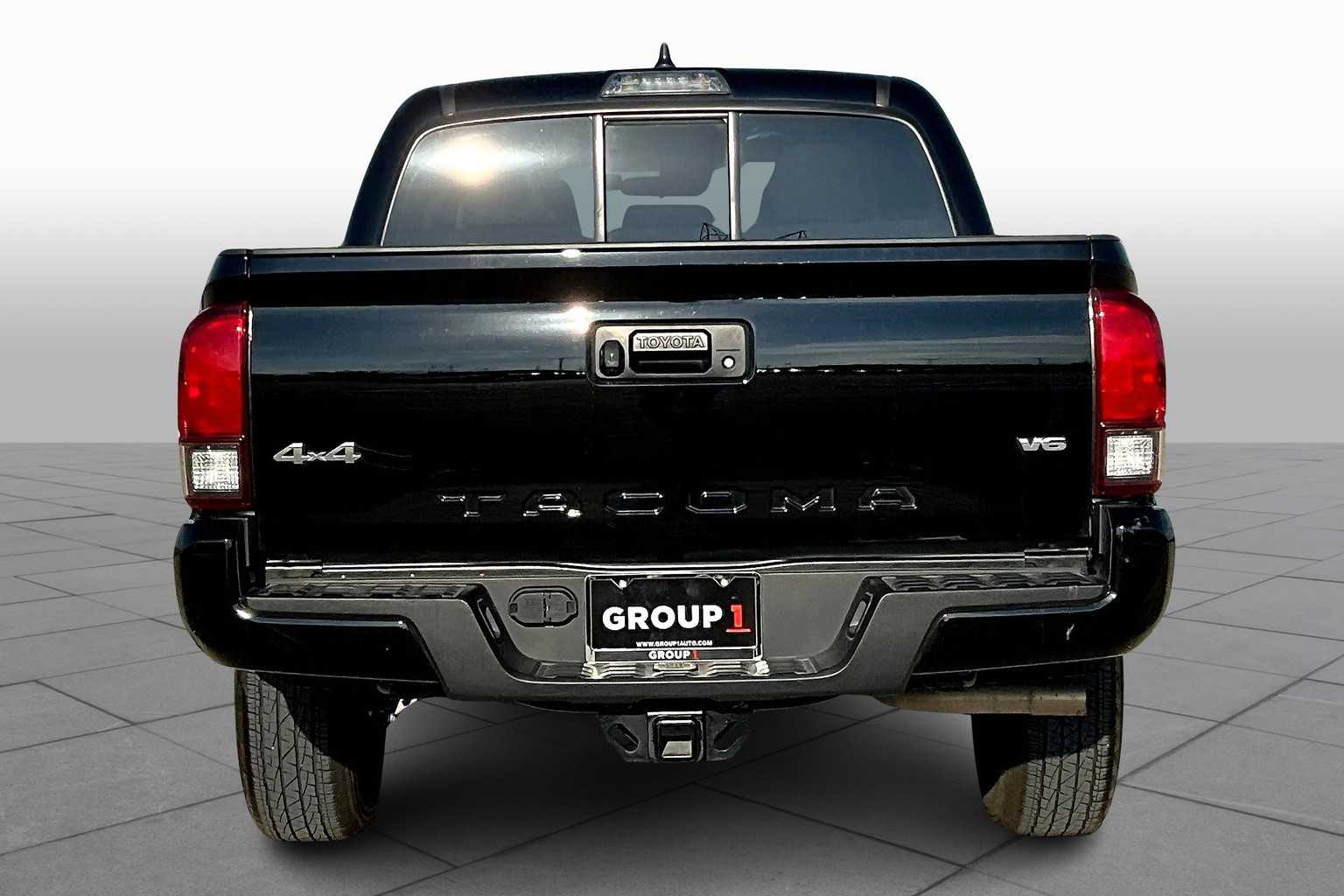 2023 Toyota Tacoma SR 4x4 Double Cab photo 4