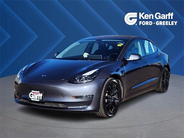 2022 Tesla Model 3 Long Range photo 2