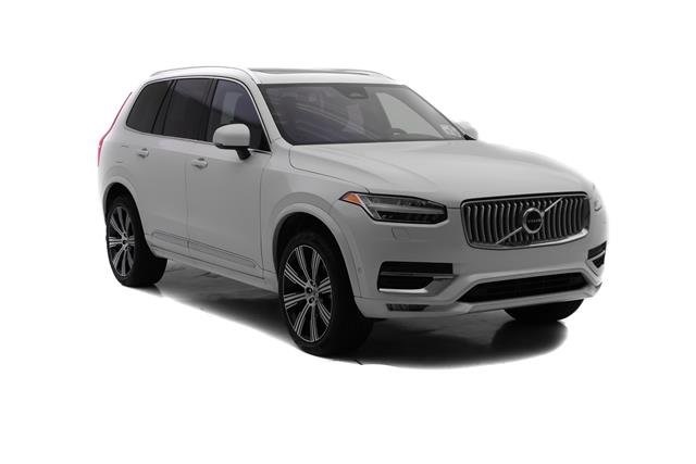 2025 Volvo XC90 Plus photo 3