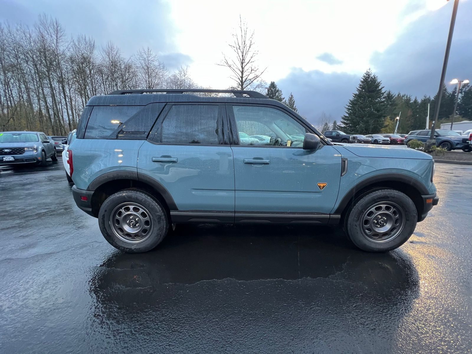 2021 Ford Bronco Sport Badlands photo 2