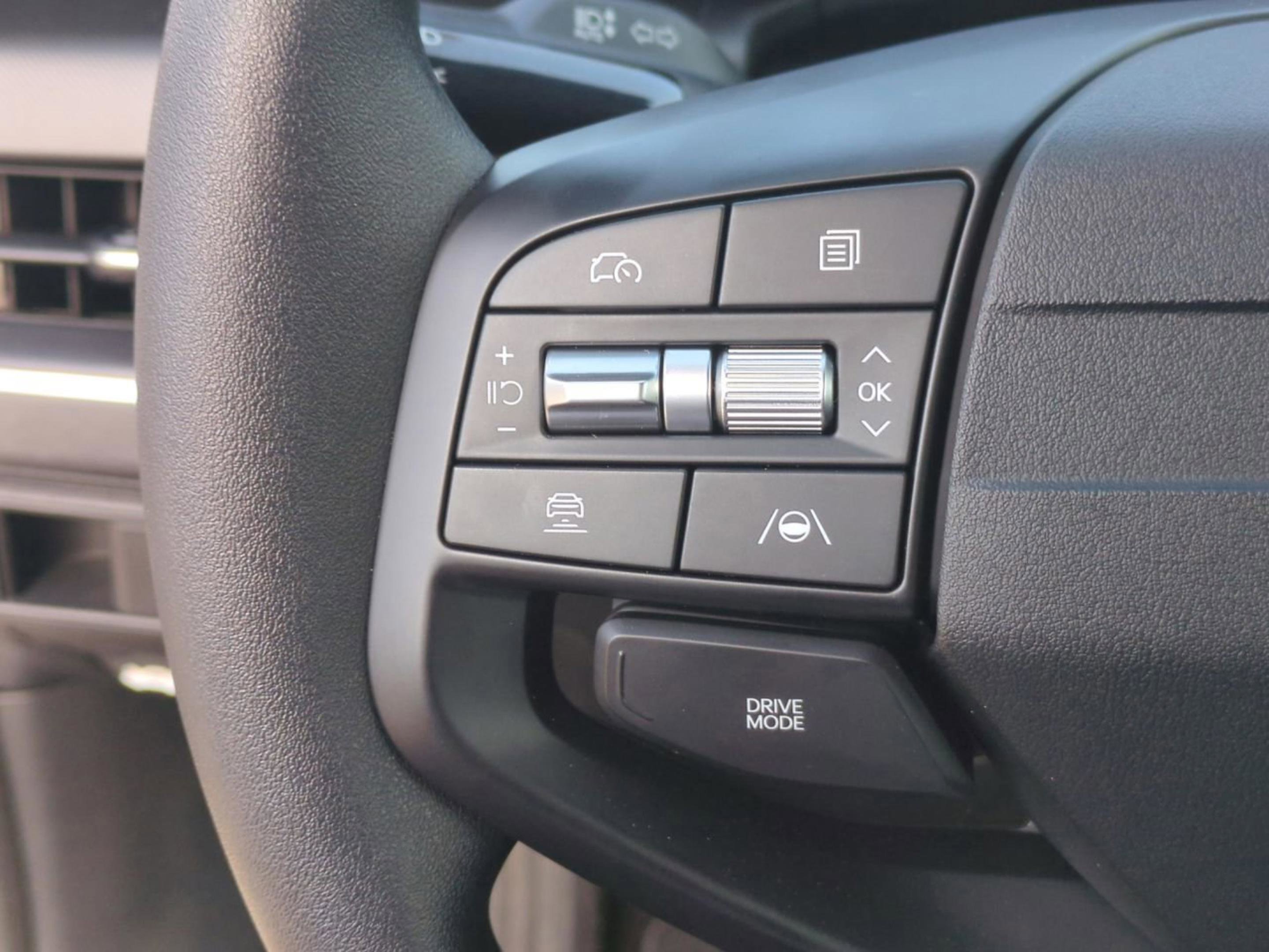 2025 Kia K4 LXS photo 25