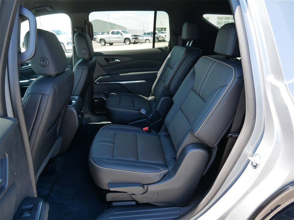 2025 Chevrolet Traverse High Country photo 8