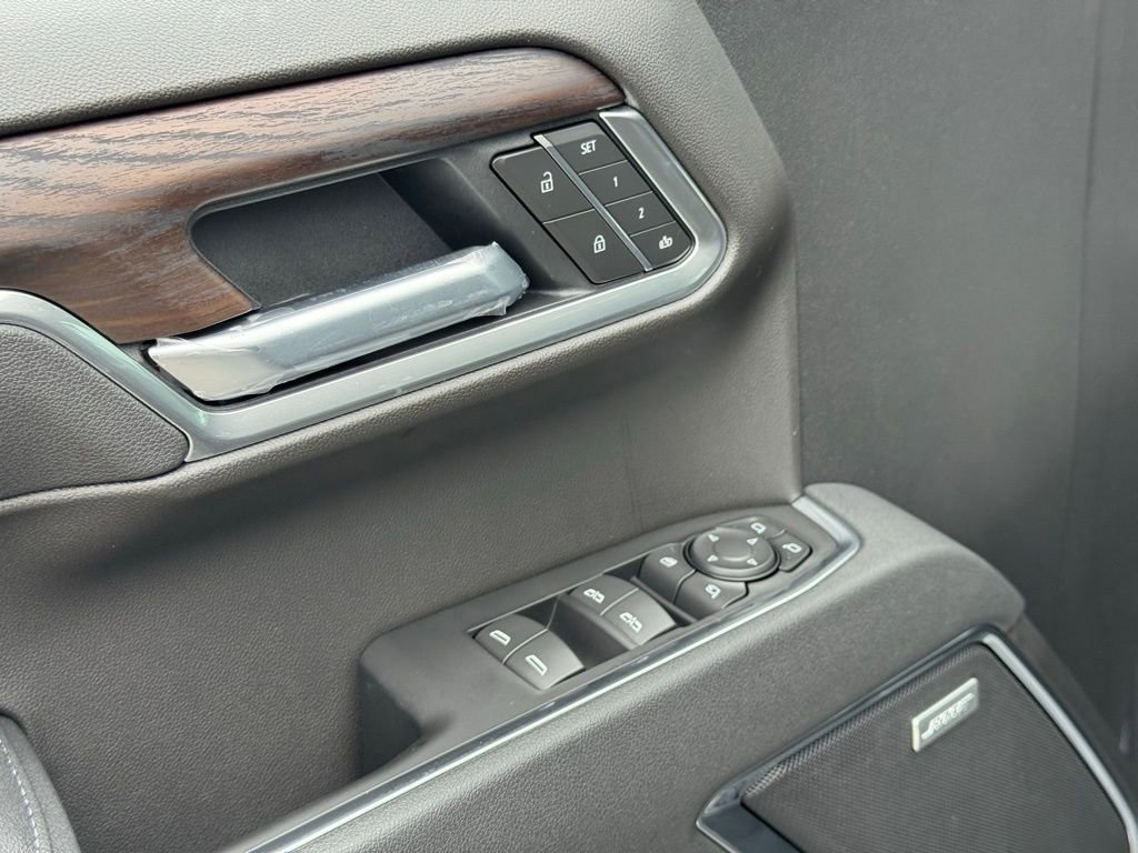 2026 Gmc Sierra 1500 SLT photo 18