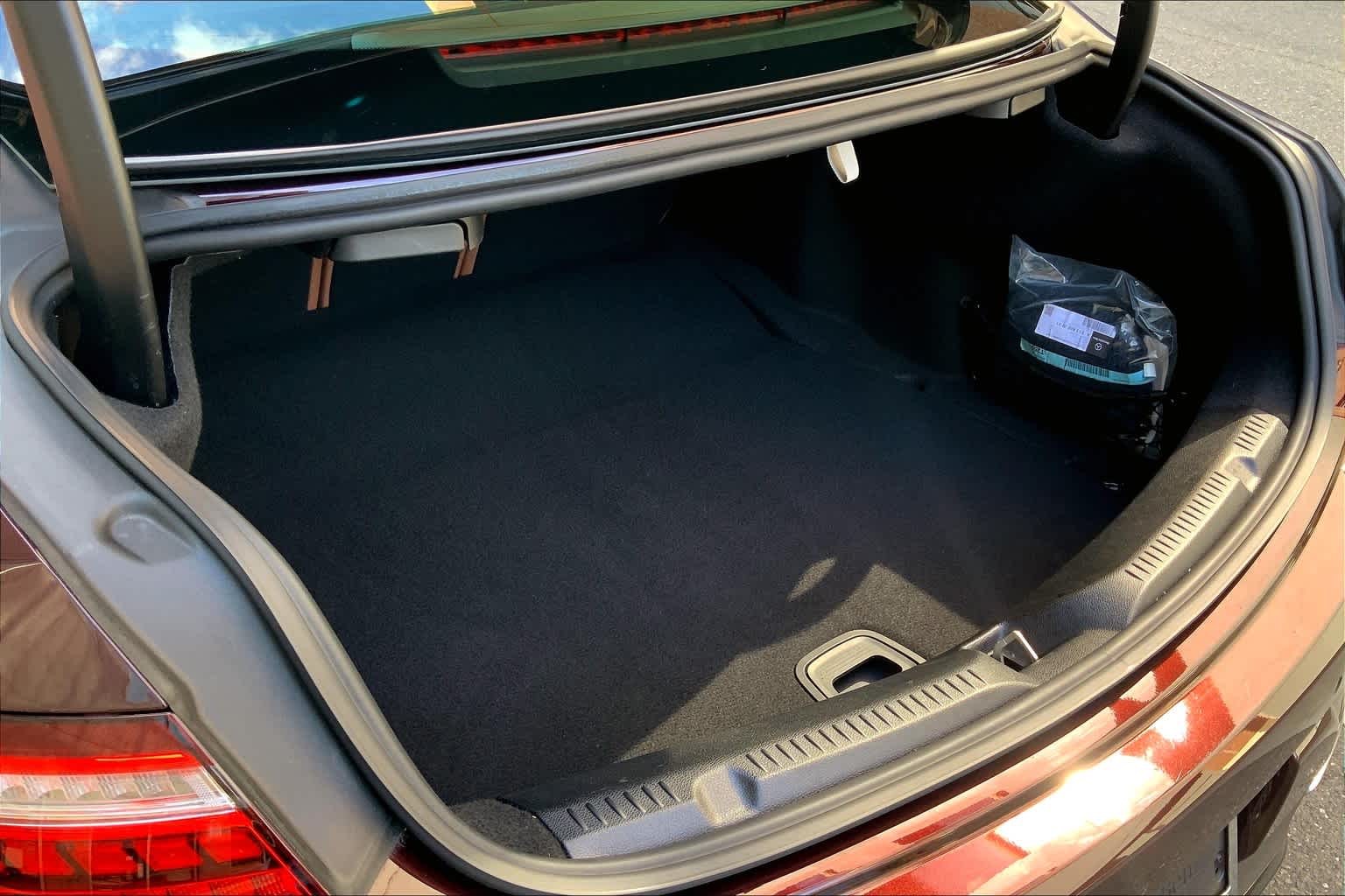 2022 Mercedes Benz E 450 photo 29