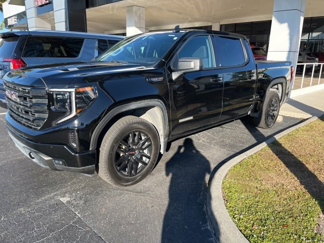 2024 GMC Sierra Elevation's photo