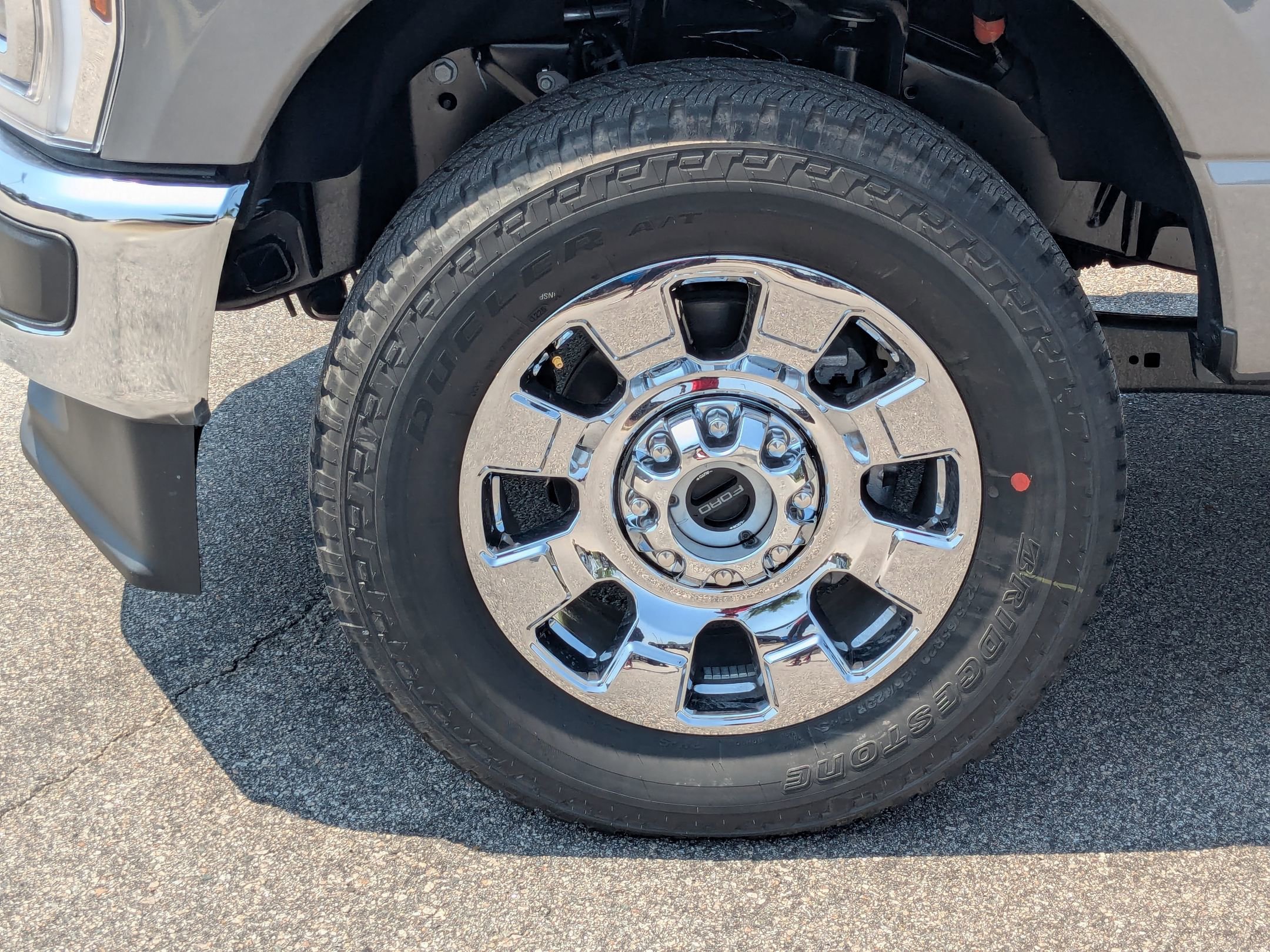 2025 Ford F-250 Lariat photo 3