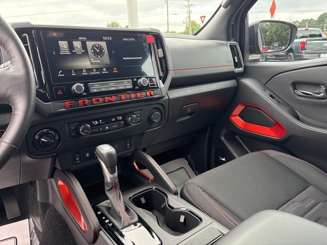 2025 Nissan Frontier PRO-4X photo 18