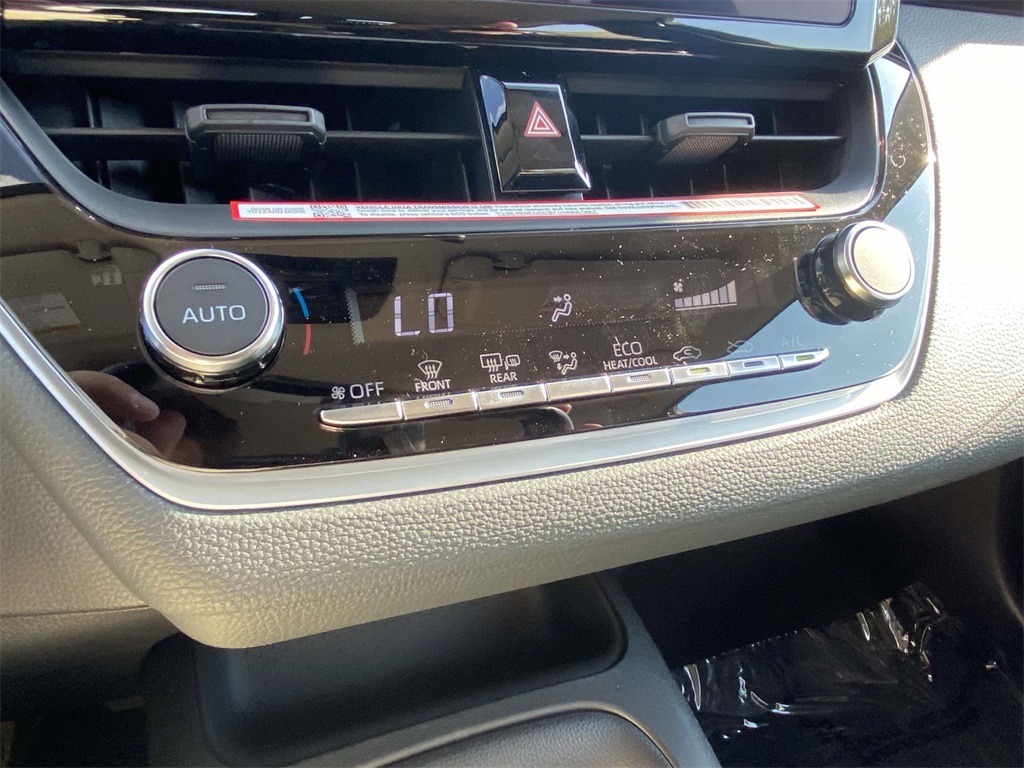 2026 Toyota Corolla LE photo 25