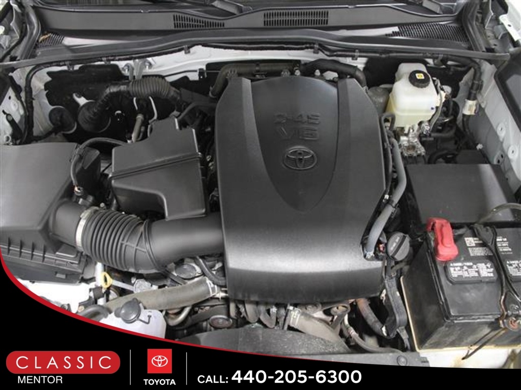 2022 Toyota Tacoma SR V6 photo 18