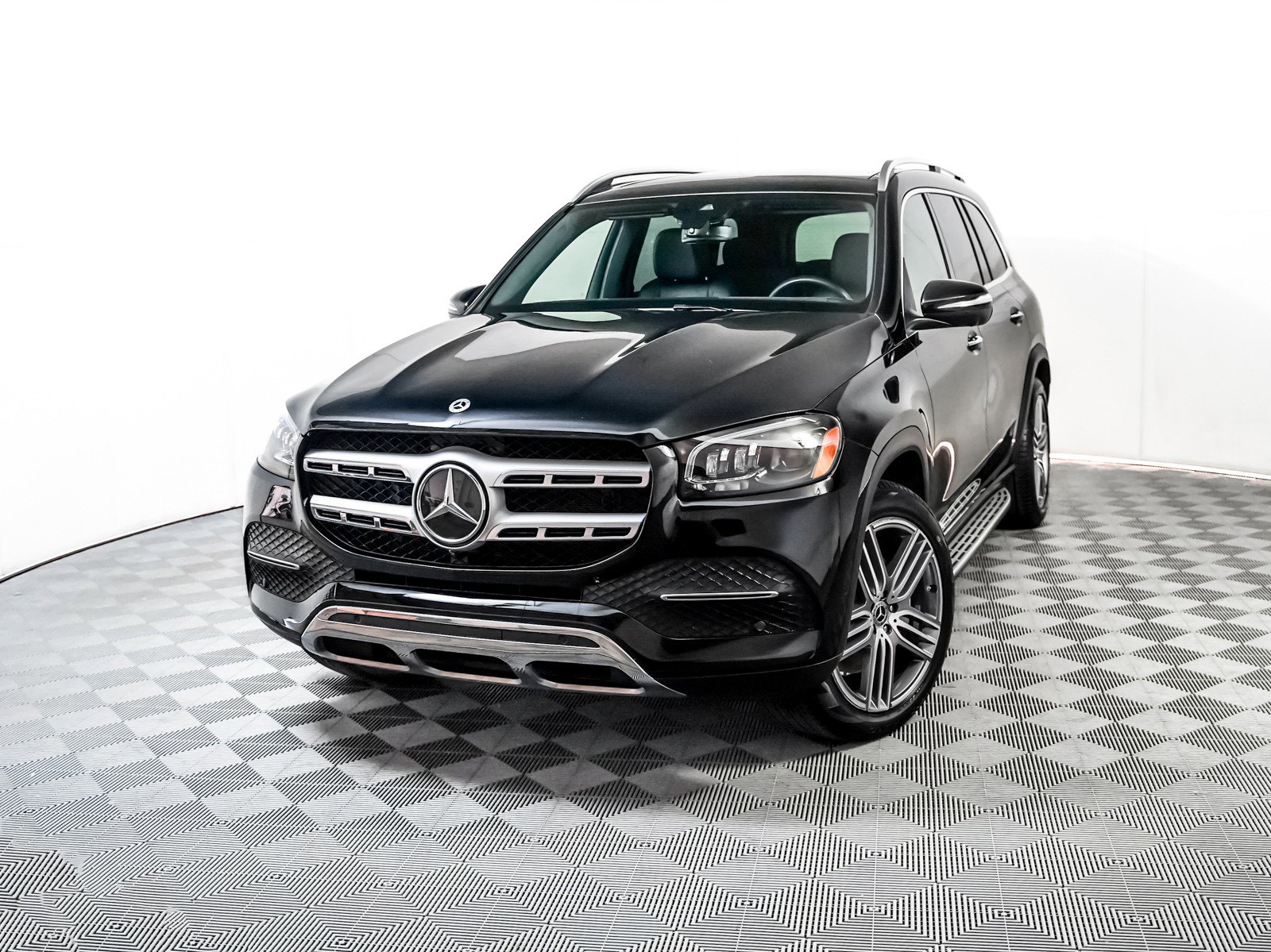 2022 Mercedes-Benz GLS GLS450's photo