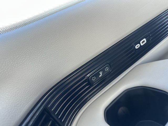 2022 Jeep Grand Wagoneer I photo 31