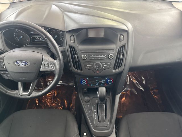 2018 Ford Focus SE photo 23