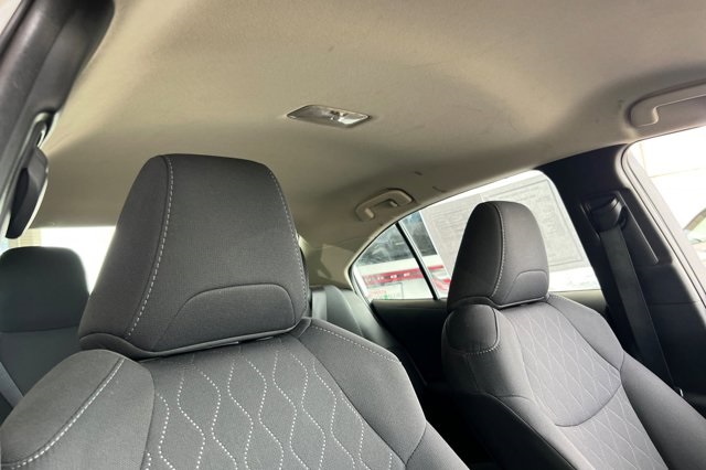 2021 Toyota Corolla LE photo 13