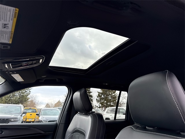 2025 Jeep Grand Cherokee Altitude X photo 4