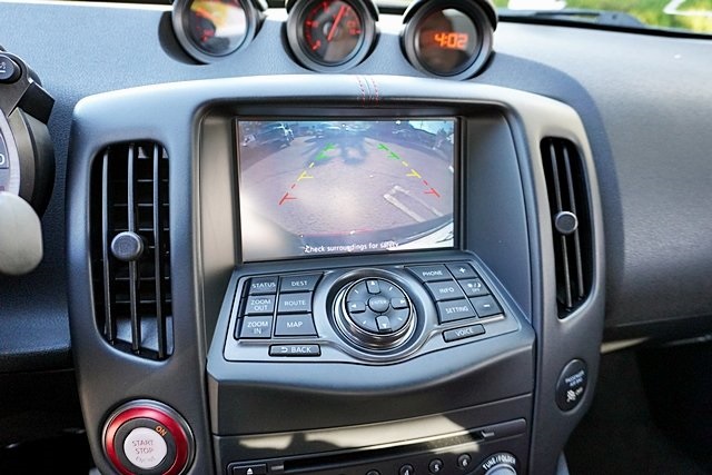 Used 2020 Black Nissan Nismo image 31