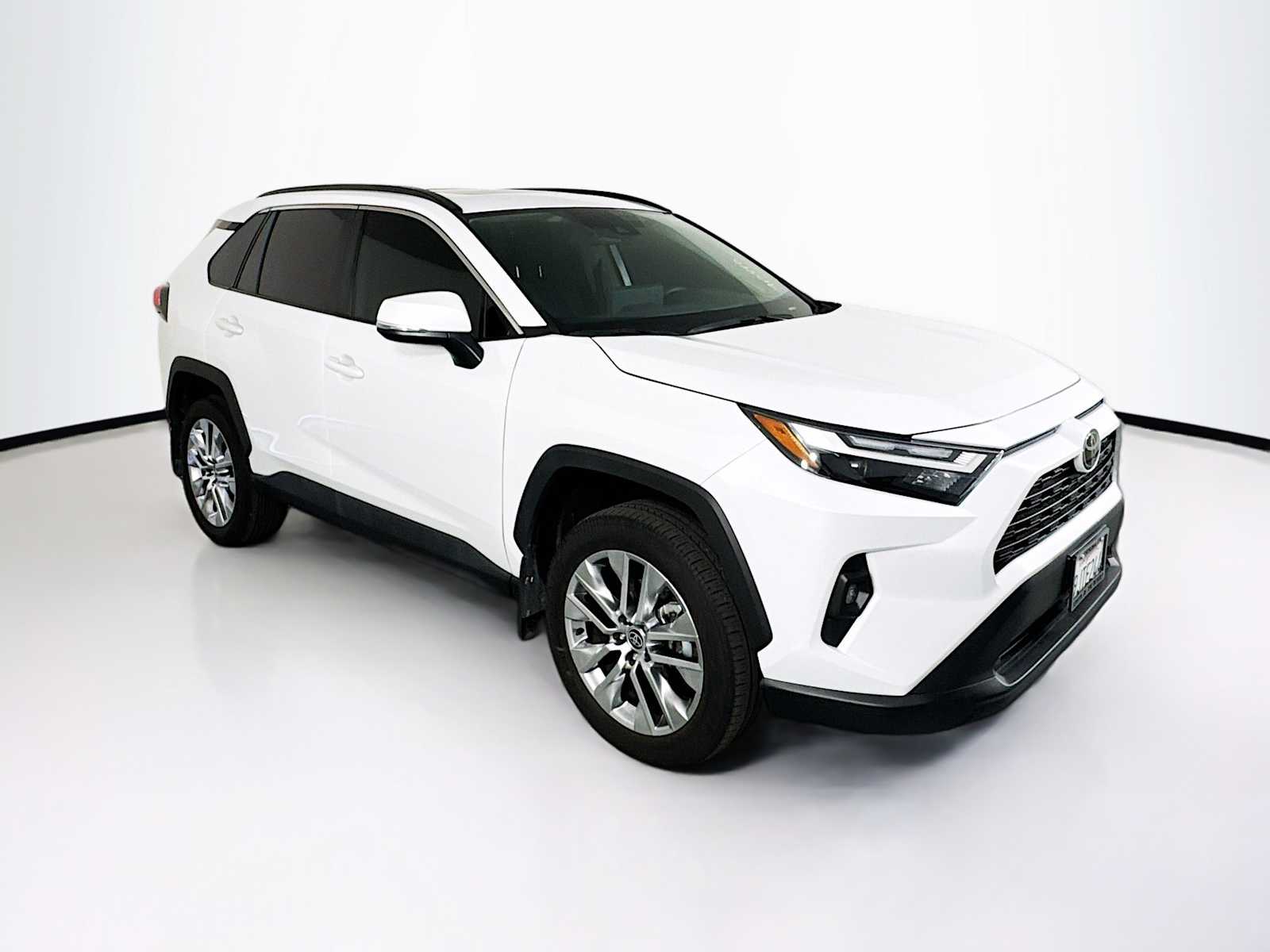 2024 Toyota RAV4 XLE Premium's photo