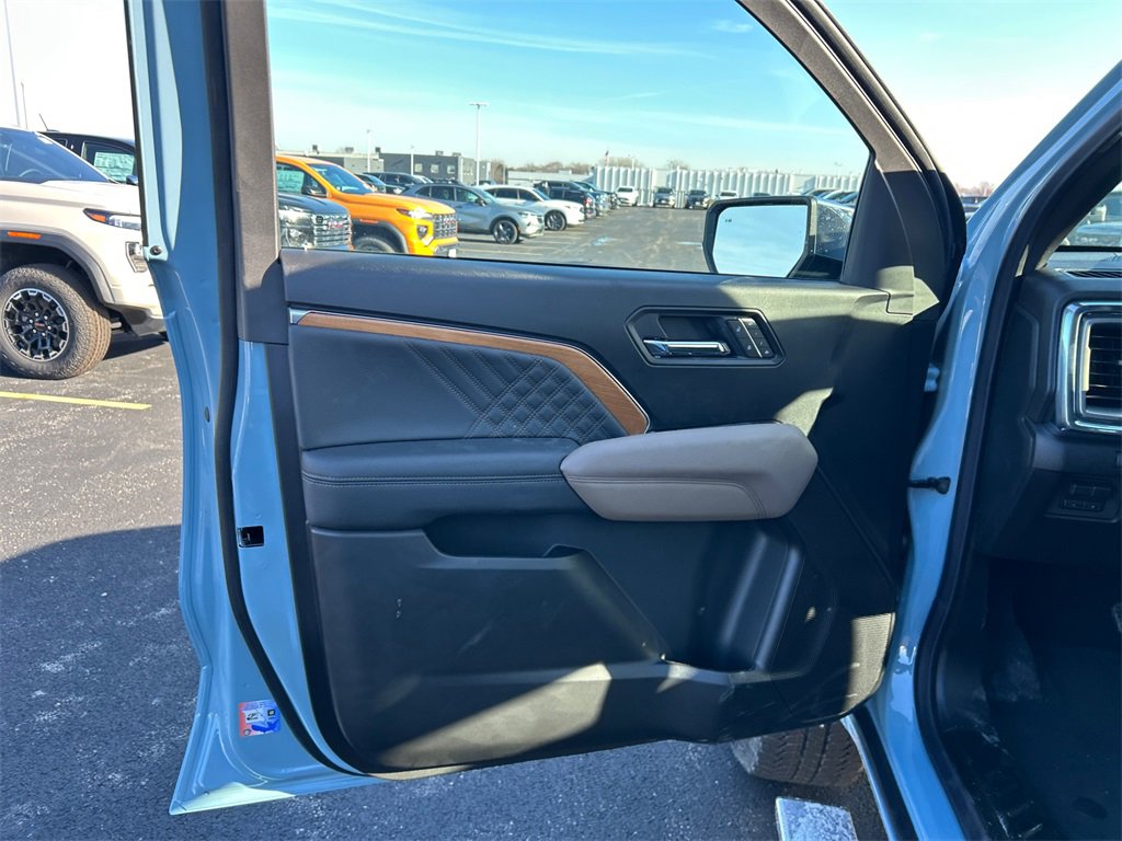 2026 GMC CANYON - Image 15