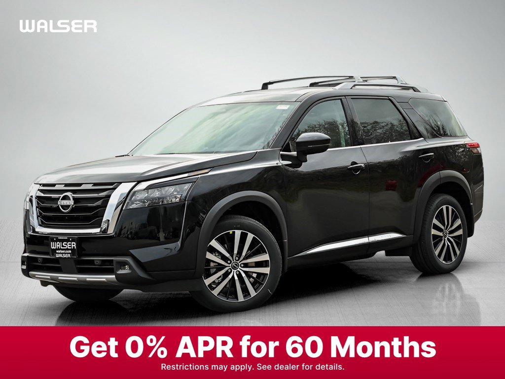 2025 Nissan Pathfinder Platinum's photo