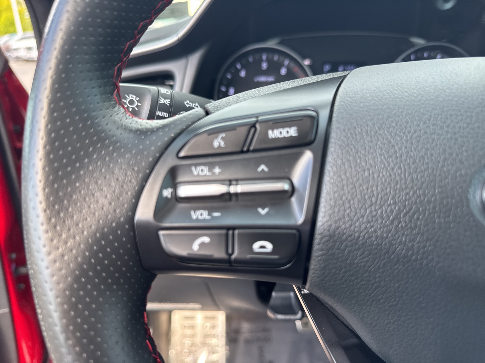 2019 Hyundai Elantra Sport photo 22