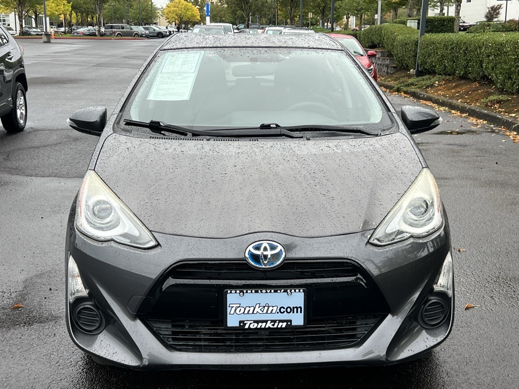 2015 Toyota Prius C Two photo 2