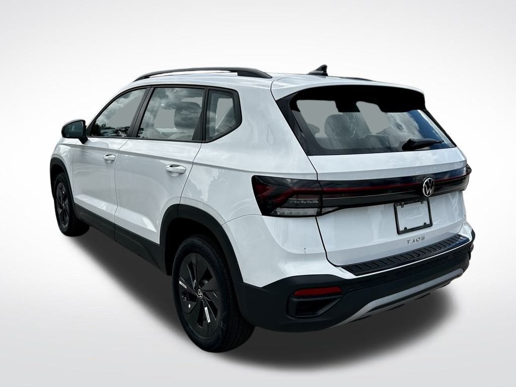 2025 Volkswagen Taos S photo 4