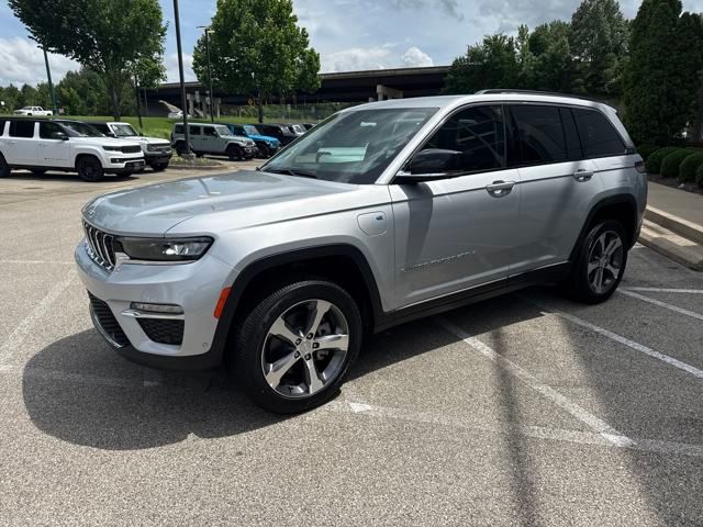 2024 Jeep Grand Cherokee 4xe's photo