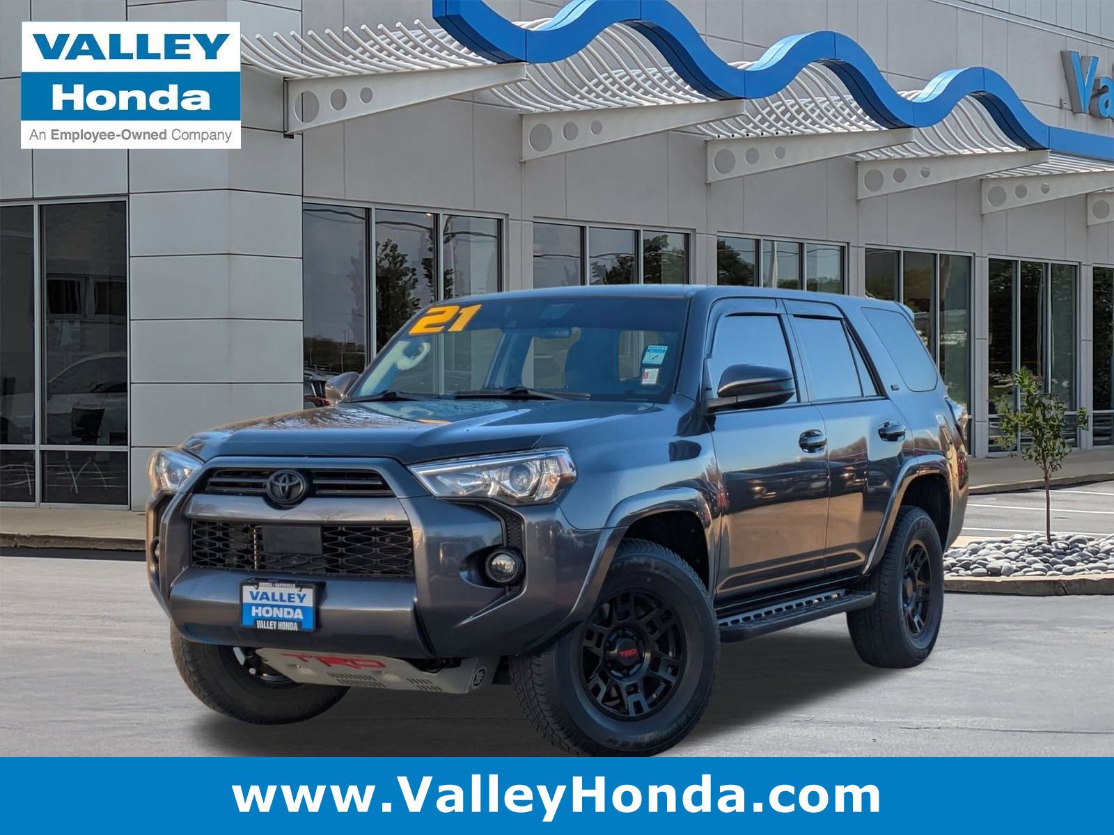 2021 Toyota 4Runner SR5's photo