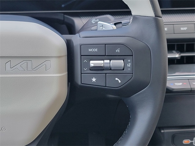2025 Kia K4 GT-Line photo 25