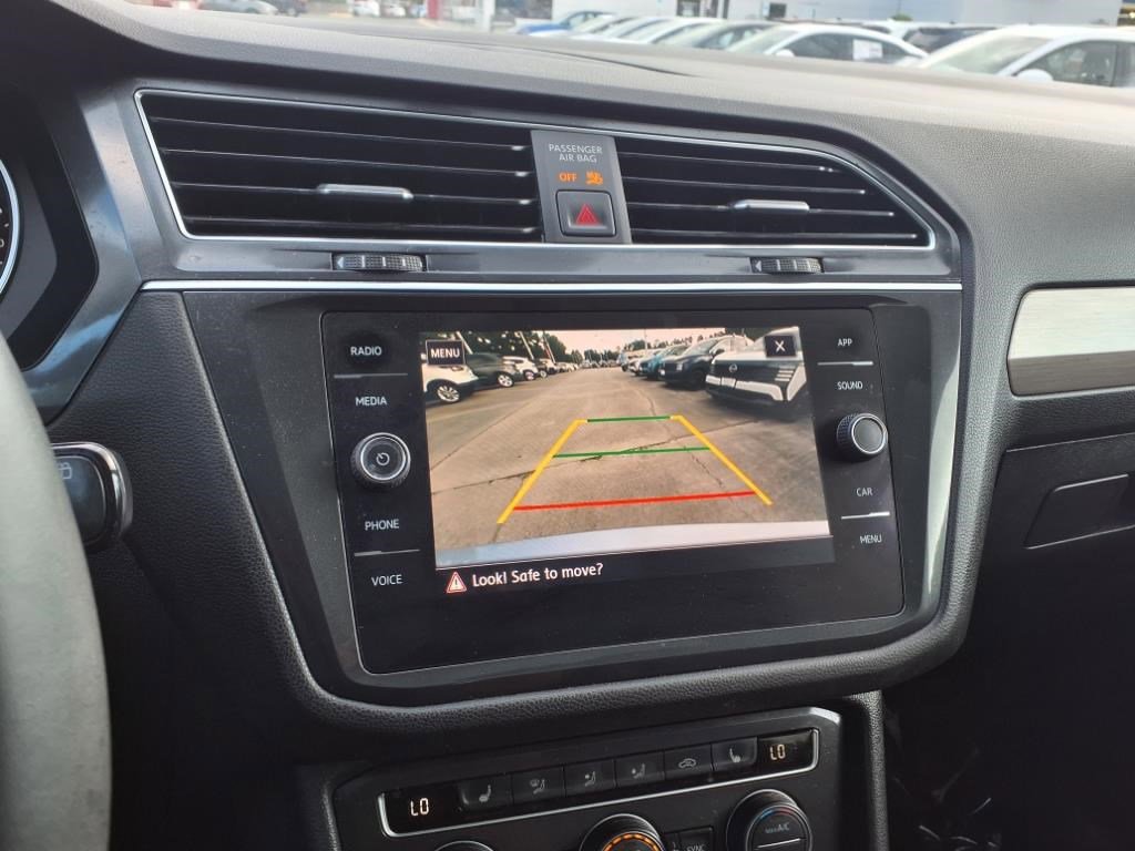 2020 Volkswagen Tiguan SE photo 19