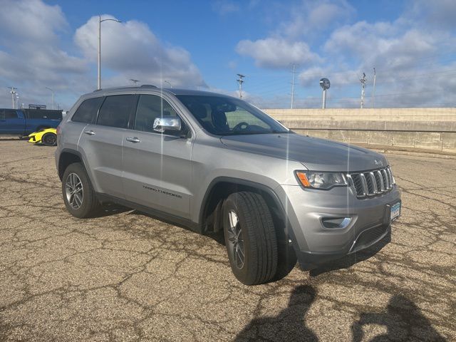 2018 Jeep Grand Cherokee Limited's photo