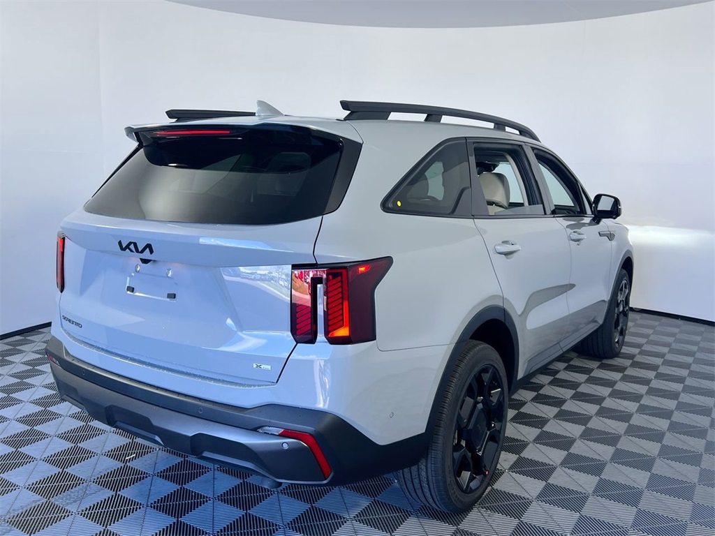 2026 Kia Sorento X-Line SX photo 2