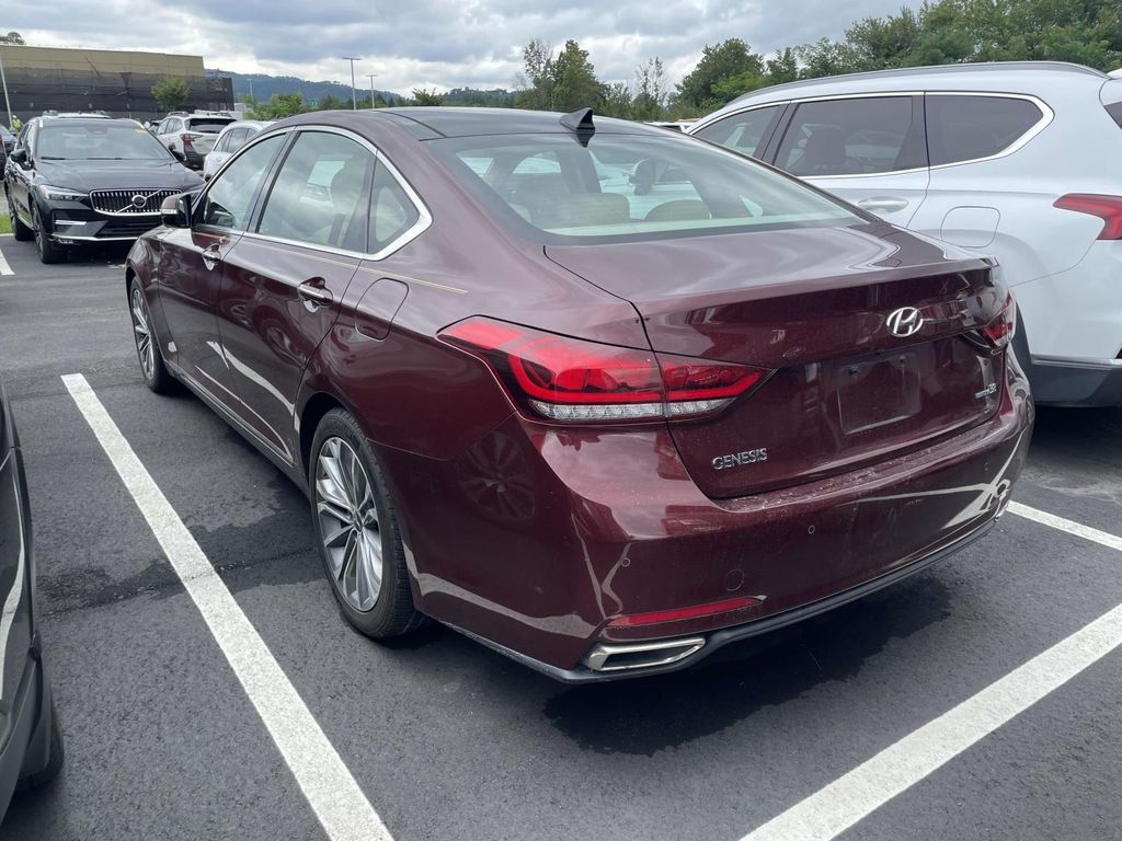 2015 Hyundai Genesis 3.8 photo 3