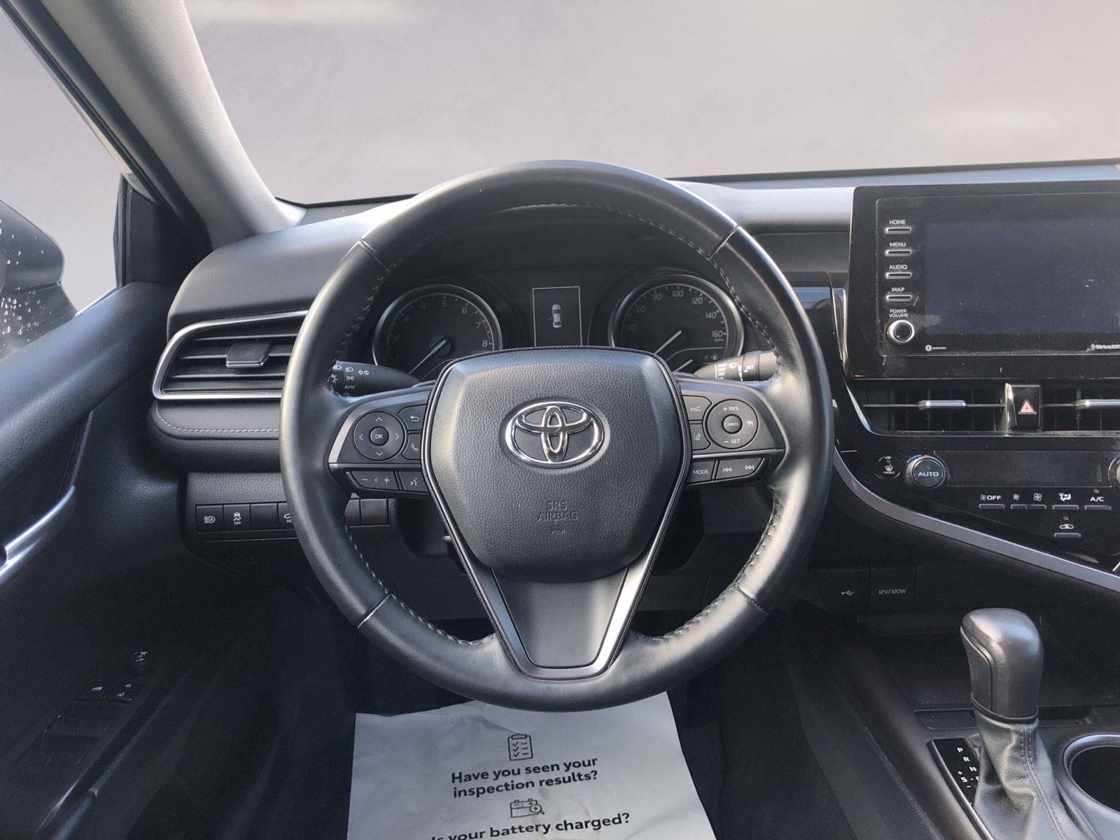 2023 Toyota Camry Hybrid SE photo 12