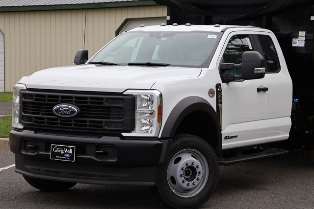 2025 Ford F-550 XL photo 2