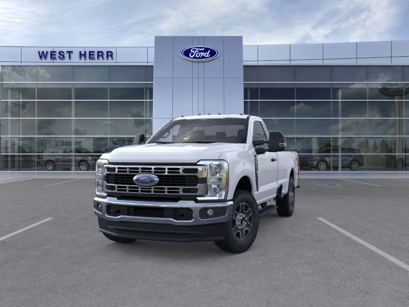 2025 Ford F-350 XLT photo 3