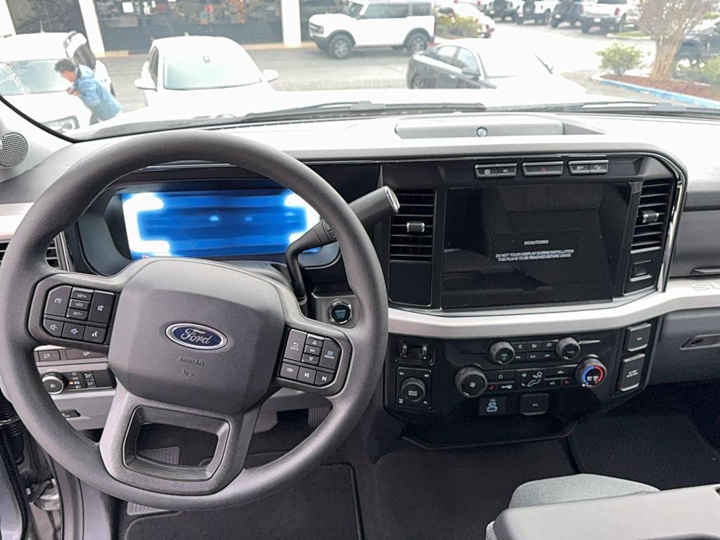 2024 Ford F-250 XLT photo 18